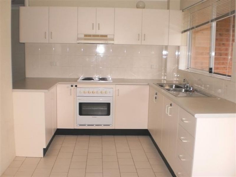 12/58 GLENCOE STREET, Sutherland NSW 2232