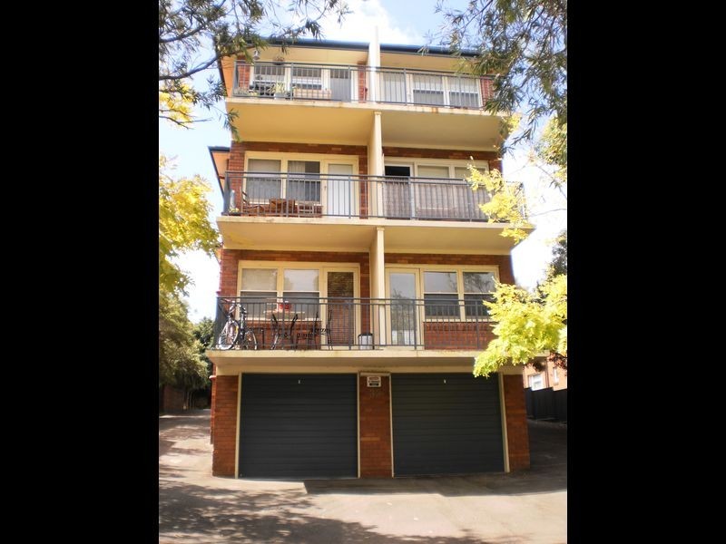 4/33 SEARL ROAD, Cronulla NSW 2230