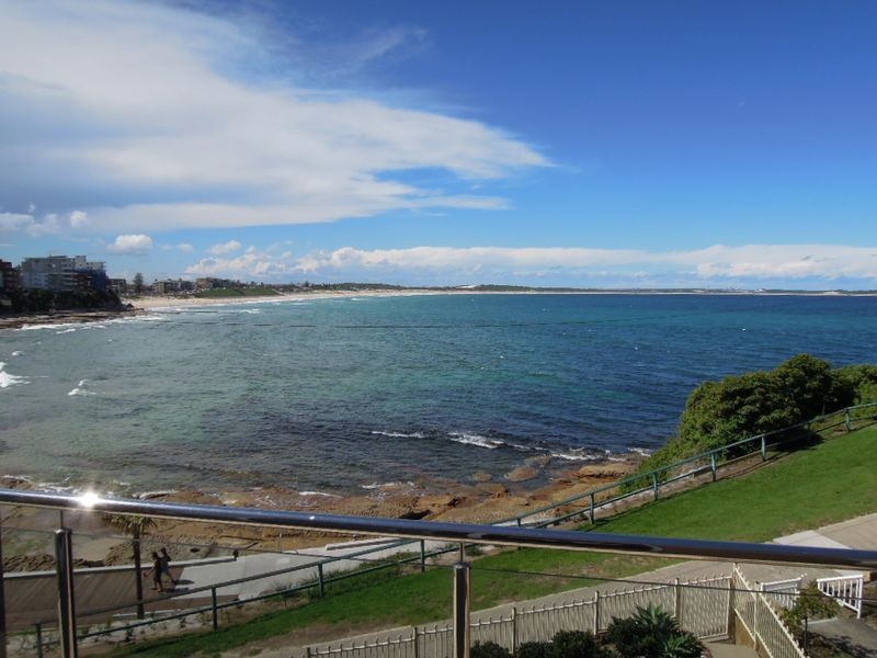 9A MENTONE AVENUE, Cronulla NSW 2230