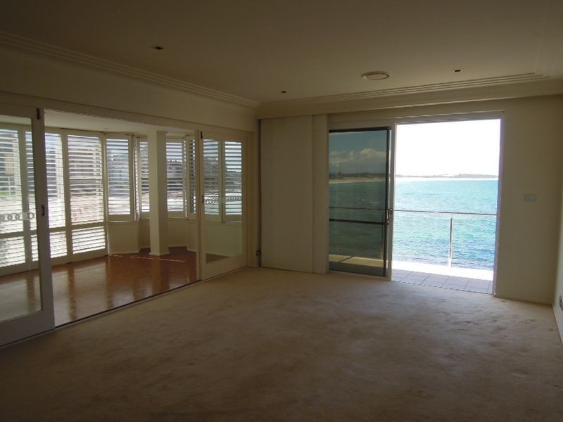 9A MENTONE AVENUE, Cronulla NSW 2230