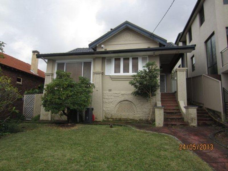9 MACPHERSON STREET, Allawah NSW 2218
