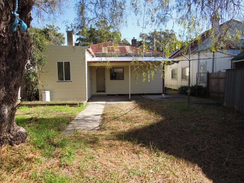 22 Robertson Street, Sutherland NSW 2232