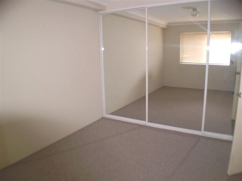 15/58 GLENCOE STREET, Sutherland NSW 2232