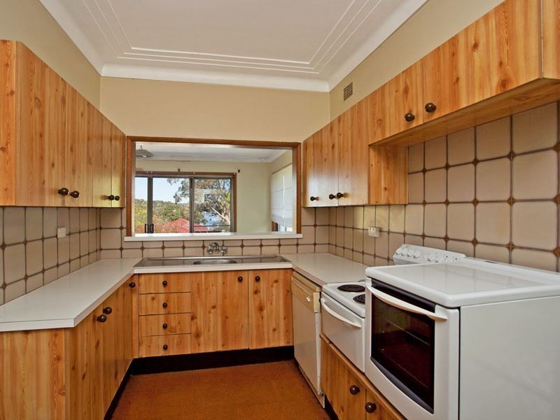 106 PRESIDENT AVENUE, Caringbah NSW 2229