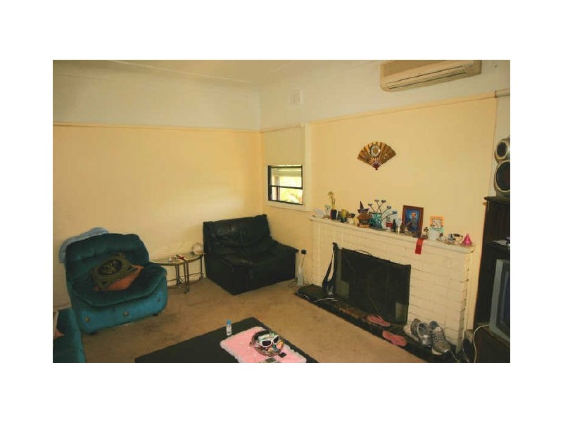 55 Linden Street, Sutherland NSW 2232