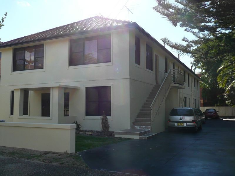 8/25 TULLIMBAR ROAD, Cronulla NSW 2230