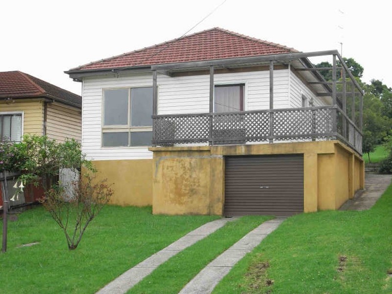 33 Fitzgerald Street, Cringila NSW 2502