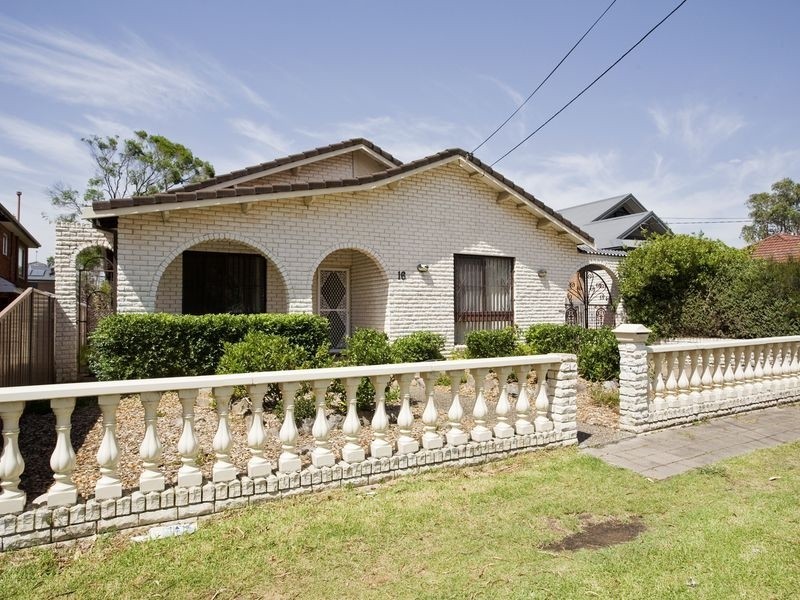 16 Flinders Road, Woolooware NSW 2230
