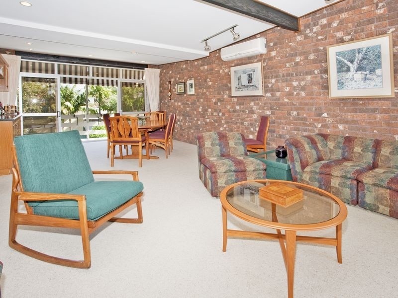 10 Ballar Avenue, Gymea Bay NSW 2227