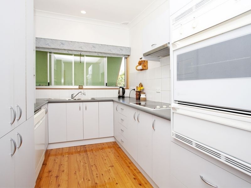 10 Ballar Avenue, Gymea Bay NSW 2227