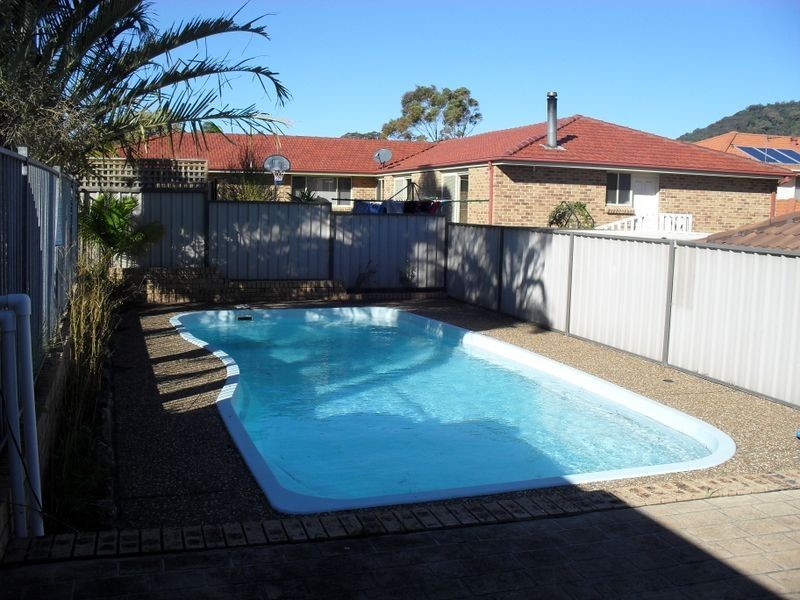 16 Roper Road, Albion Park NSW 2527