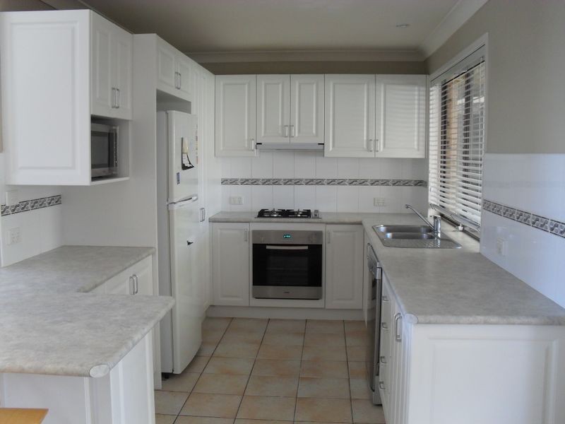 16 Roper Road, Albion Park NSW 2527