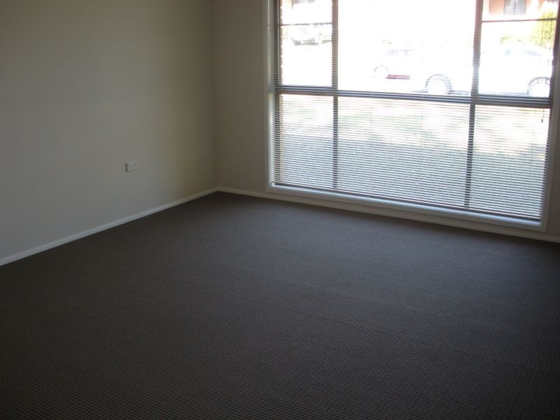 26 Melaleuca Avenue, Dapto NSW 2530