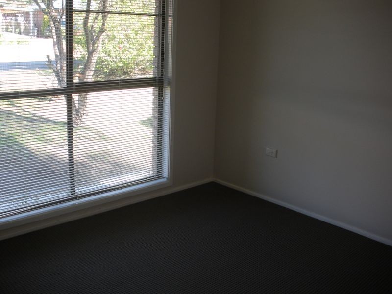 26 Melaleuca Avenue, Dapto NSW 2530