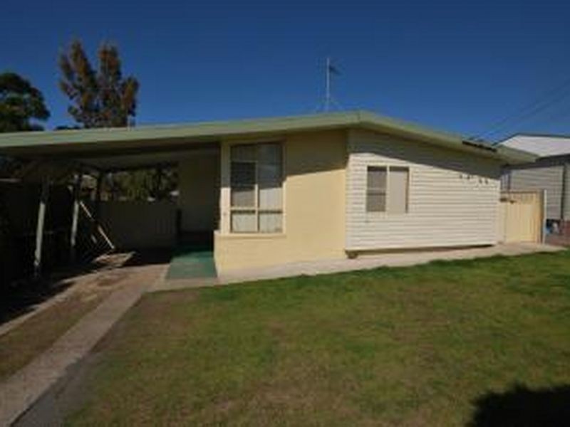 15 Walters Street, Warilla NSW 2528