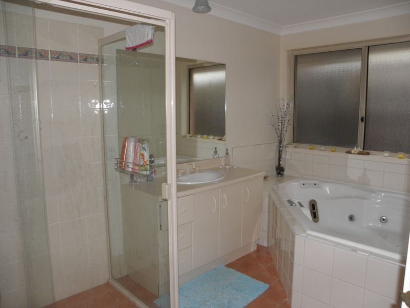 18 Karara Avenue, Horsley NSW 2530