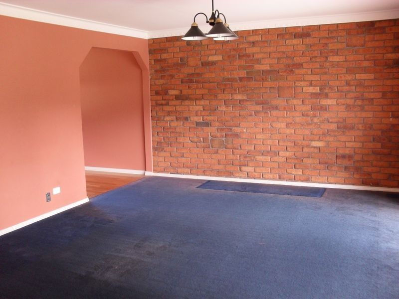 11 Benares Court, Horsley NSW 2530