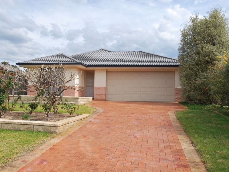 32 Glenlee Drive, Horsley NSW 2530
