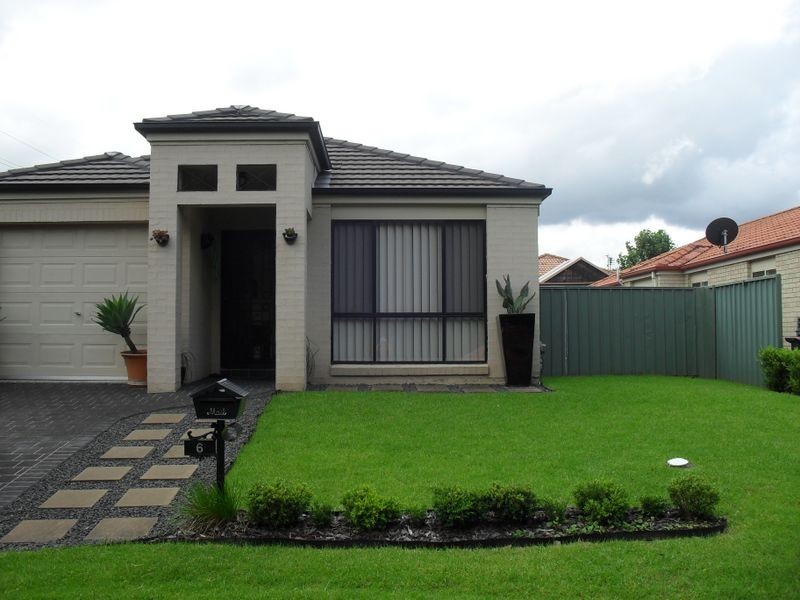 6 Bridgewater Drive, Horsley NSW 2530