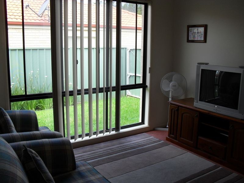 6 Bridgewater Drive, Horsley NSW 2530