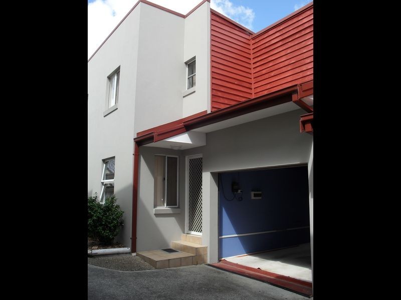 6/2-4 Kent Road, Dapto NSW 2530