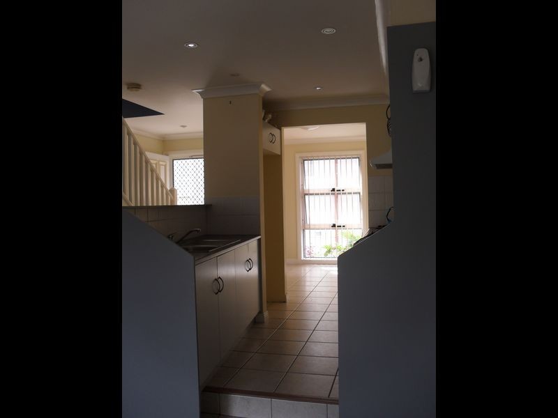 6/2-4 Kent Road, Dapto NSW 2530