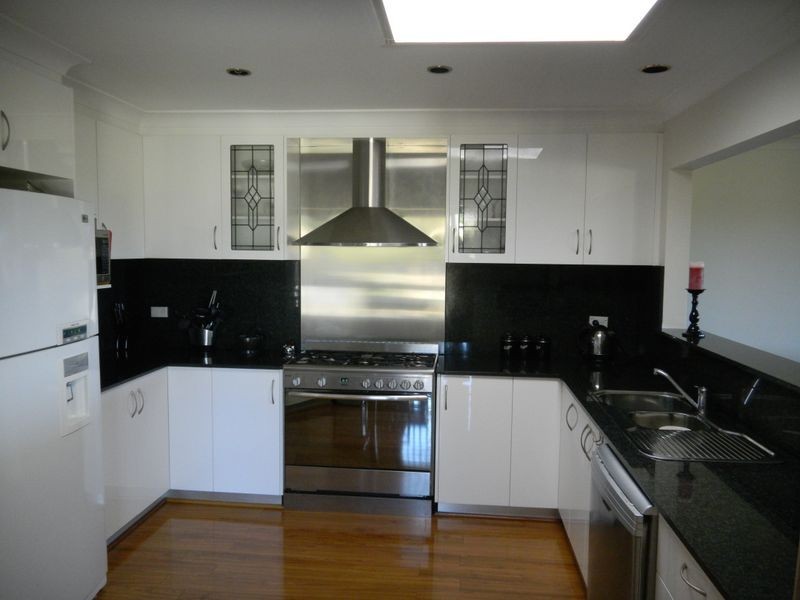 2 Darly Avenue, Kanahooka NSW 2530