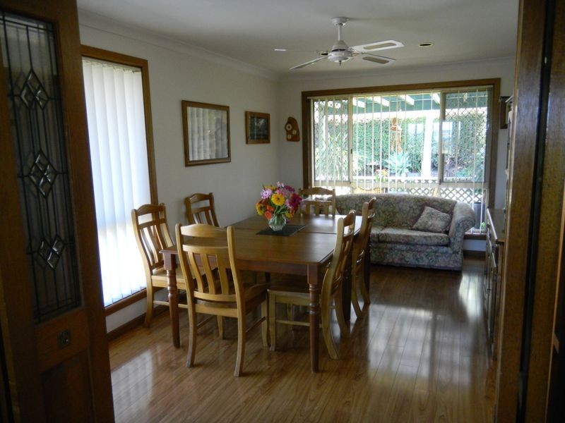 2 Darly Avenue, Kanahooka NSW 2530