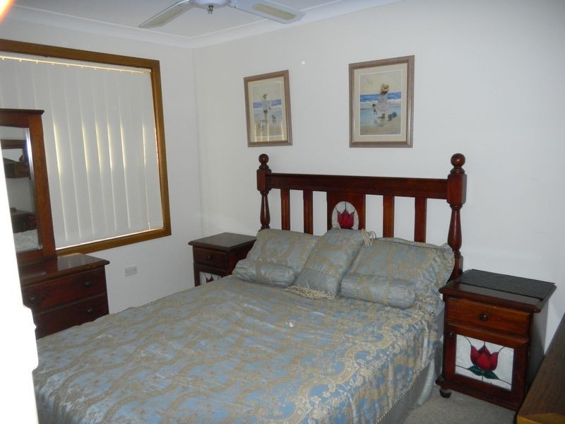 2 Darly Avenue, Kanahooka NSW 2530