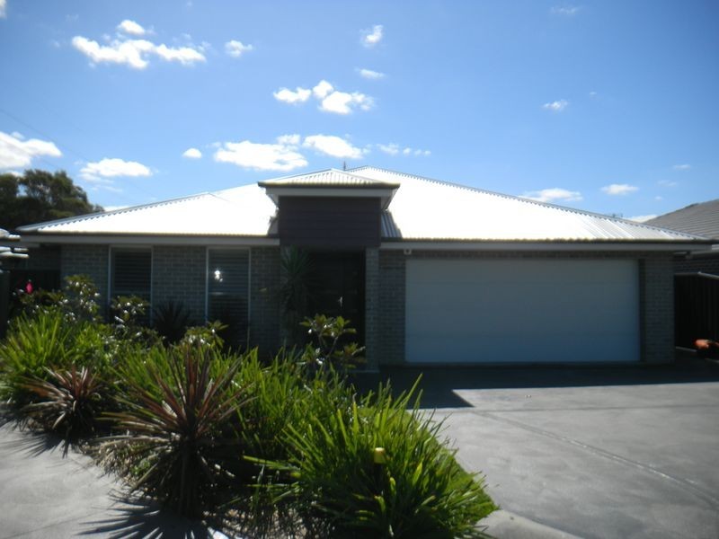 14 Spears Place, Horsley NSW 2530