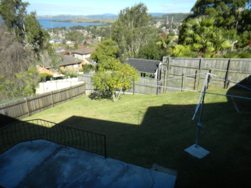 130 Tait Avenue, Kanahooka NSW 2530