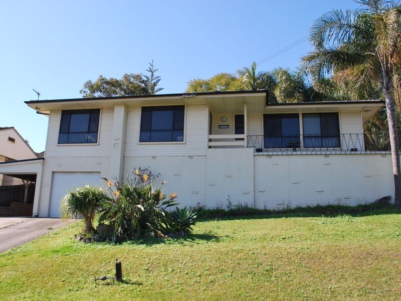 398 Northcliffe Drive, Lake Heights NSW 2502