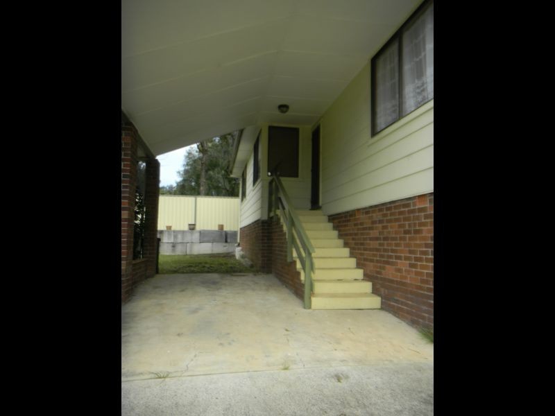 127 Kanahooka Road, Kanahooka NSW 2530