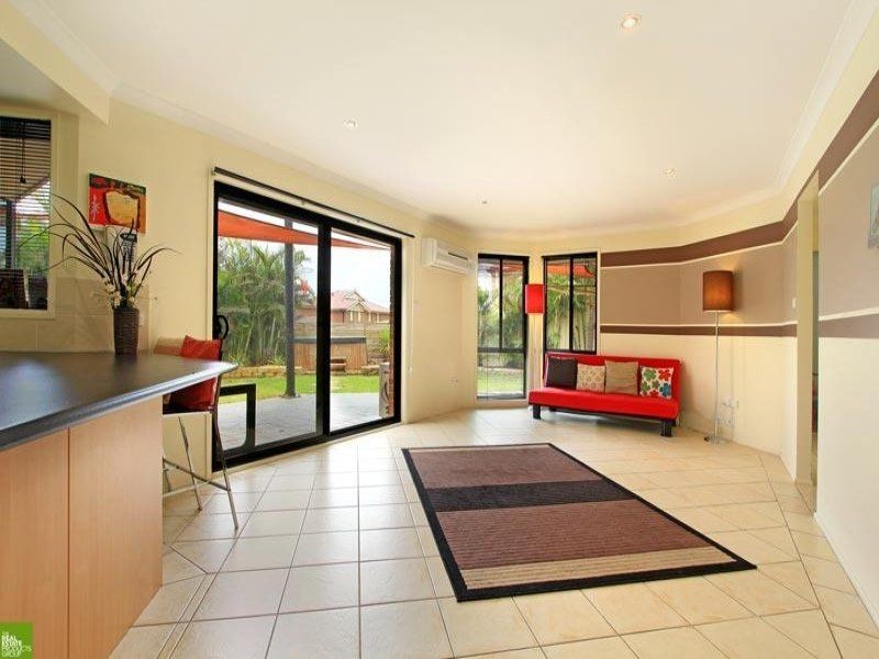 77 Robins Creek Dr, Horsley NSW 2530