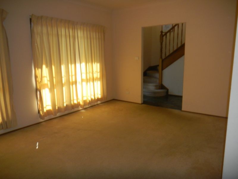 5 Murray Close, Albion Park NSW 2527