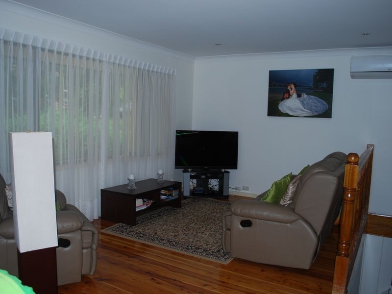 297 Farmborough Road, Farmborough Heights NSW 2526