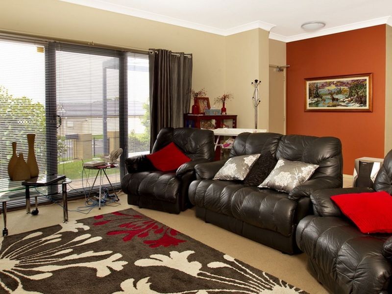 193 Ashburton Drive, Albion Park NSW 2527
