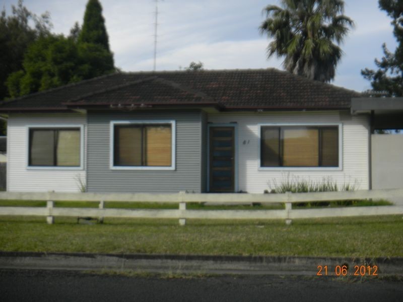 81 Poplar Avenue, Albion Park Rail NSW 2527