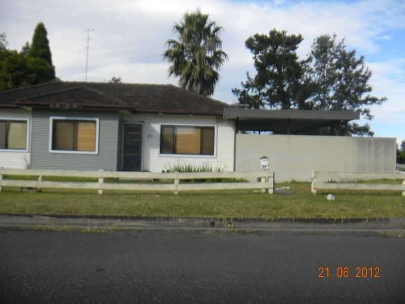 81 Poplar Avenue, Albion Park Rail NSW 2527