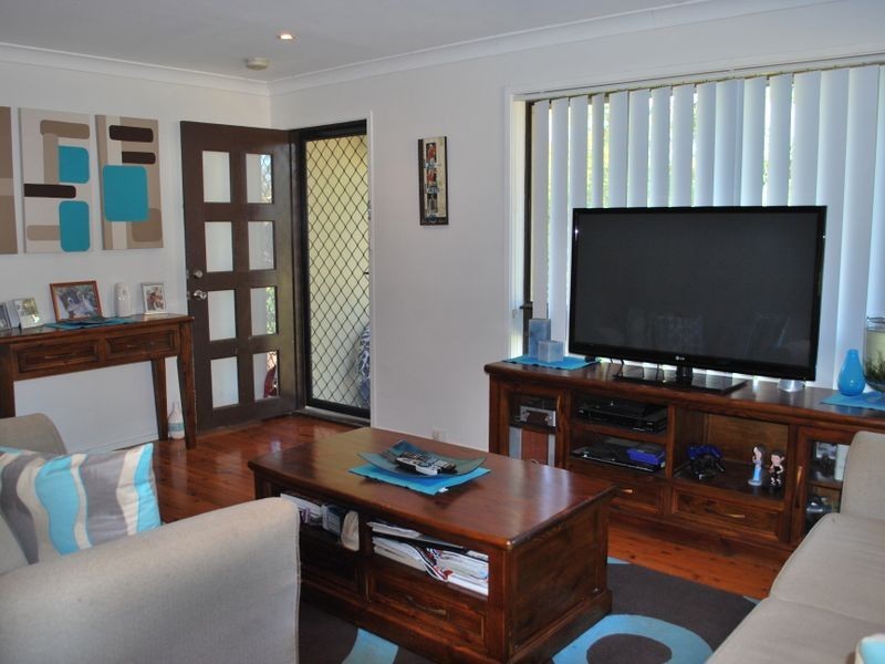 5 Aminya Place, Farmborough Heights NSW 2526