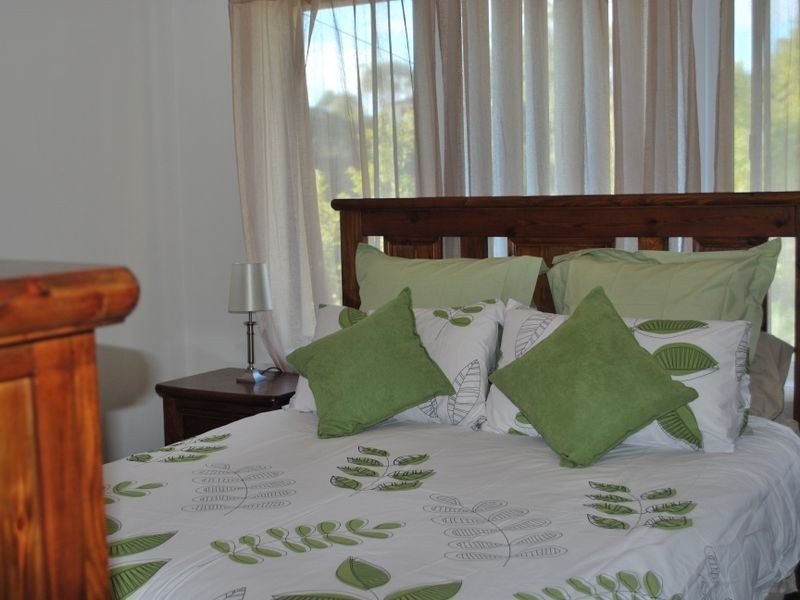 5 Aminya Place, Farmborough Heights NSW 2526