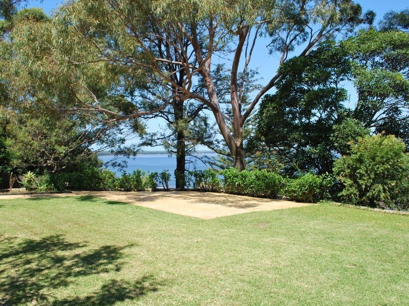 33 Hassan Street, Lake Heights NSW 2502