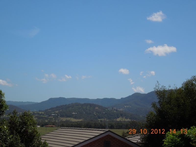 18 Shiraz Drive, Dapto NSW 2530