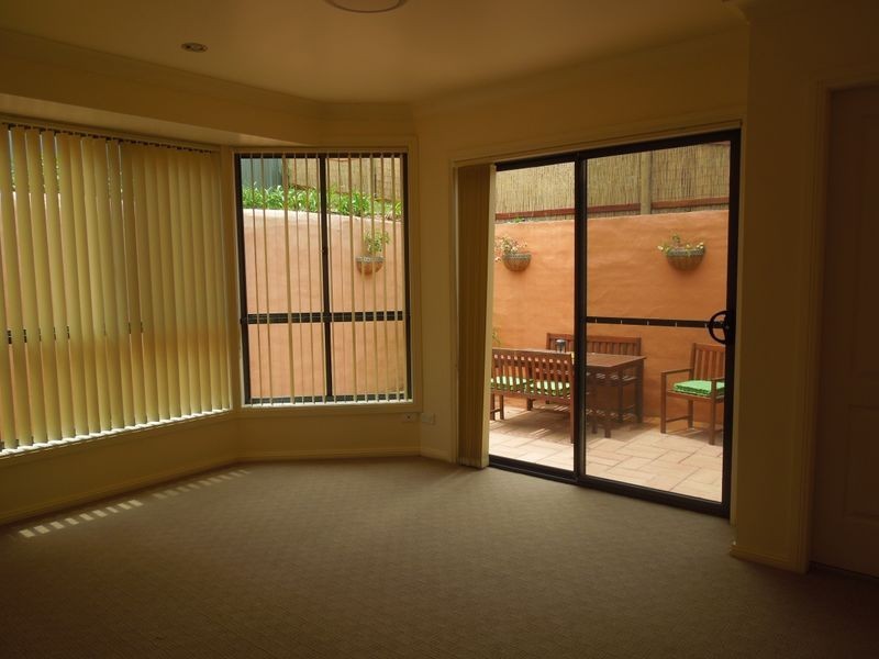 80 Shearwater Drive, Berkeley NSW 2506