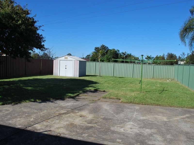 22 Landy Drive, Mount Warrigal NSW 2528
