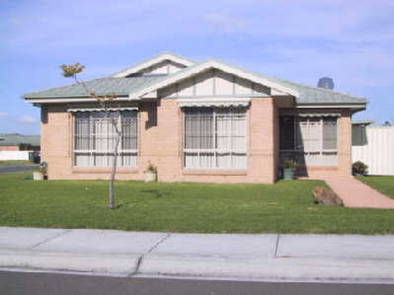 1 Barlyn Court, Horsley NSW 2530