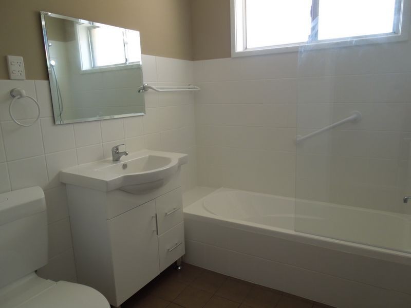 12 Cleary Avenue, Kanahooka NSW 2530