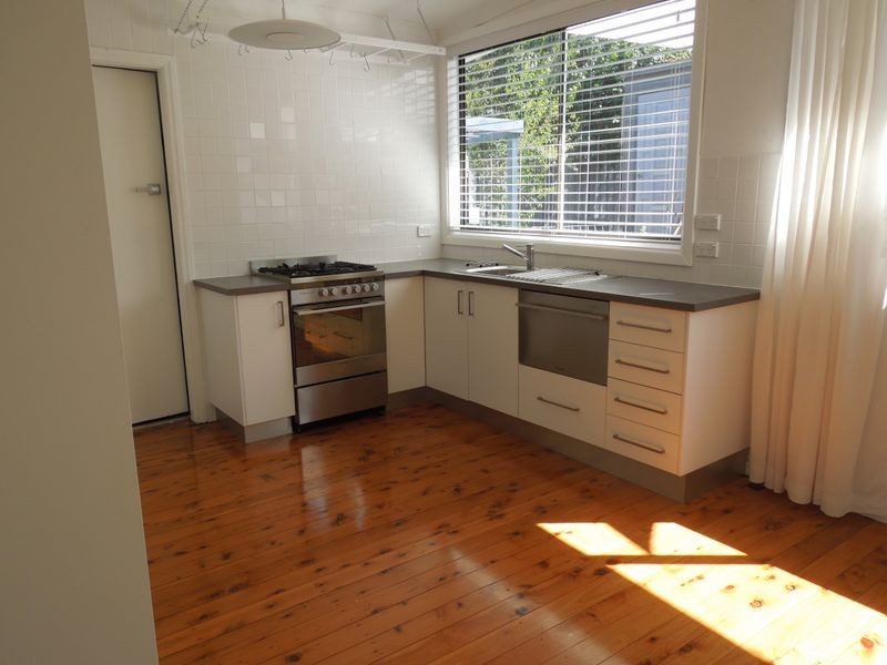 8 Devon Road, Dapto NSW 2530