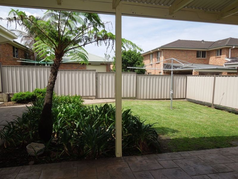 10 Roper Road, Albion Park NSW 2527