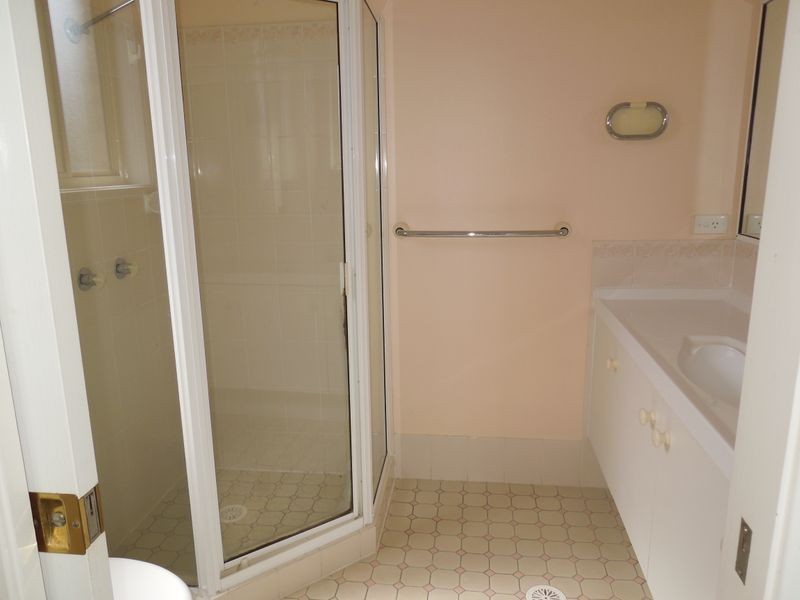 10 Roper Road, Albion Park NSW 2527